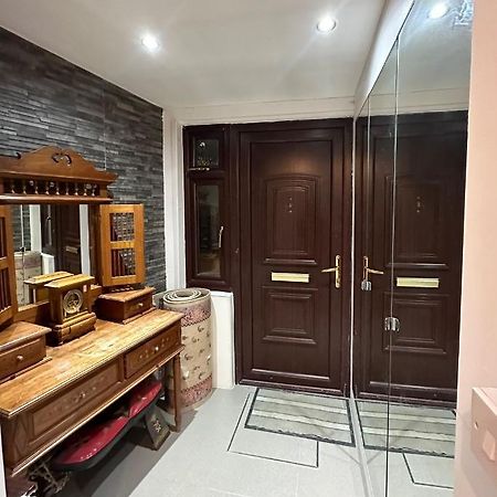 London Charm - Stylish Room In Spacious Home Luaran gambar