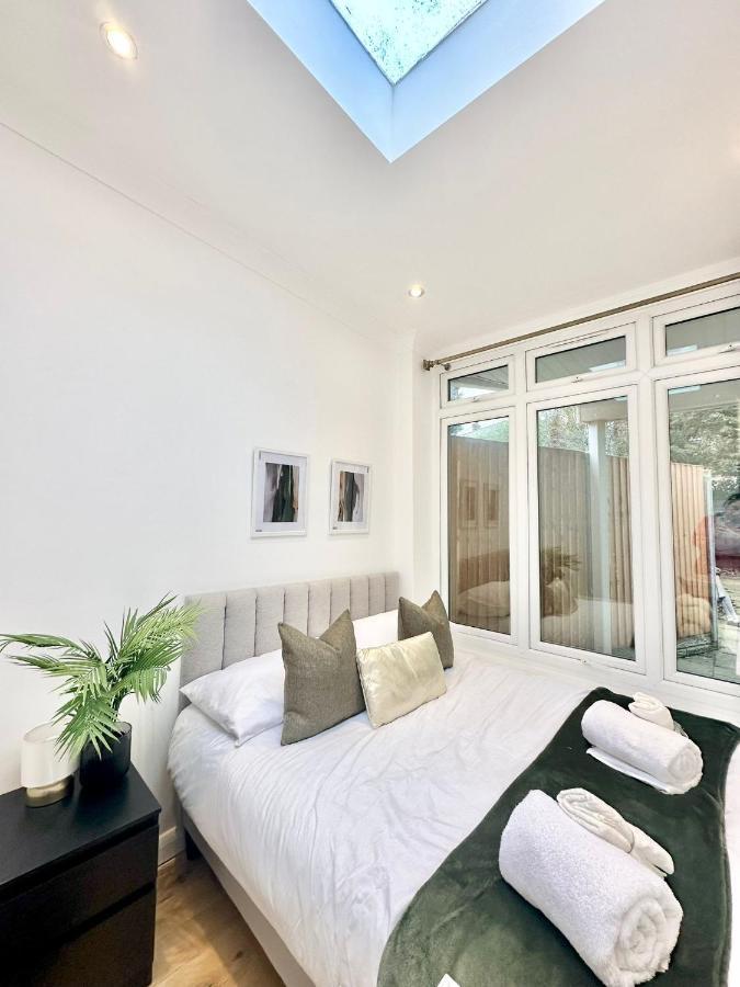 London Charm - Stylish Room In Spacious Home Luaran gambar