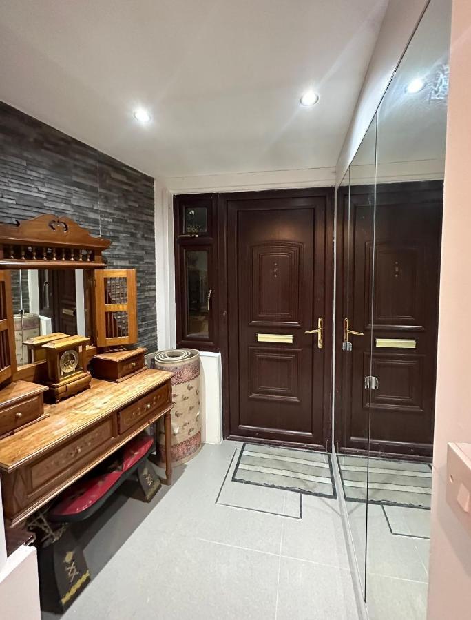 London Charm - Stylish Room In Spacious Home Luaran gambar